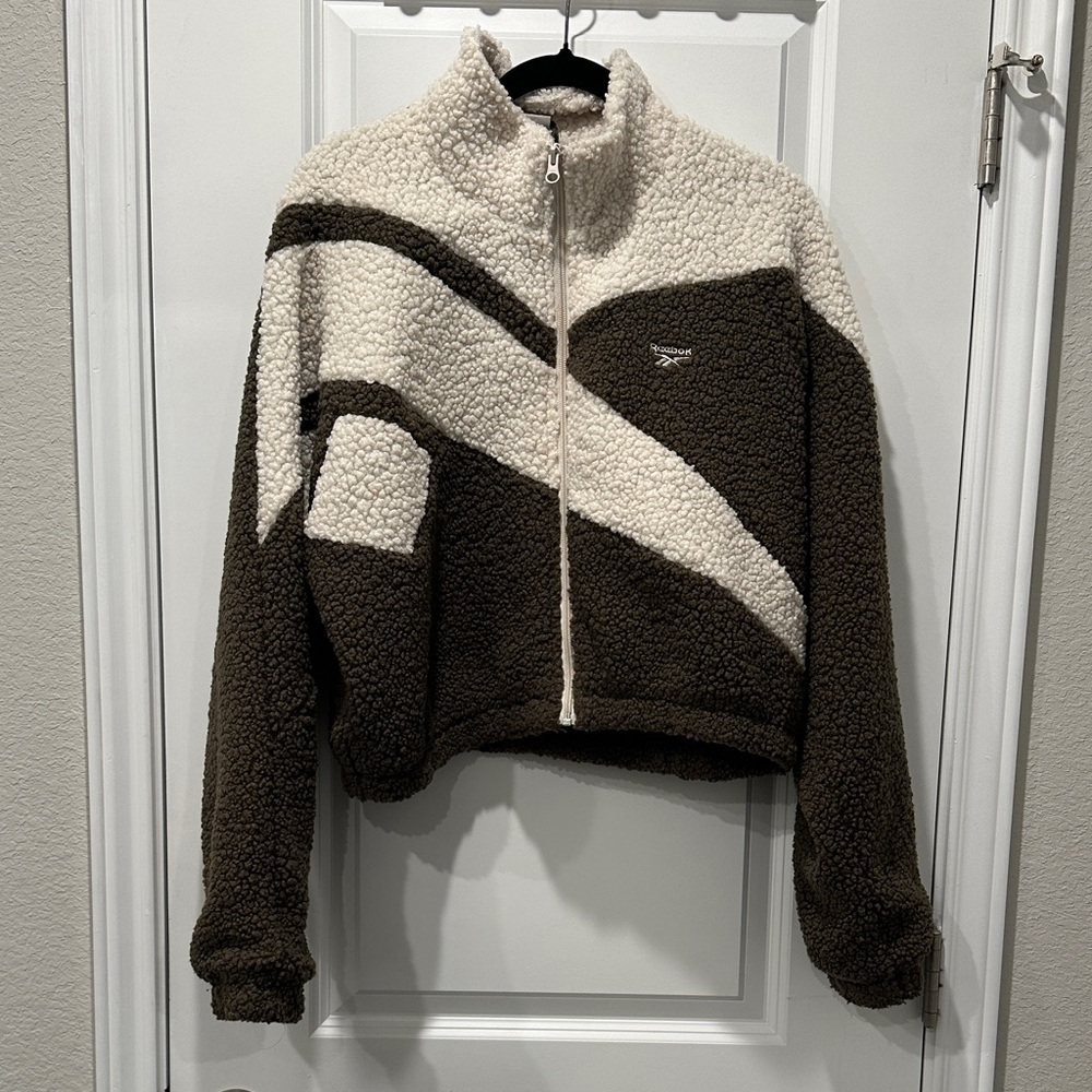 NWOT medium Reebok Women's Teddy Jacket - Cream and dark green